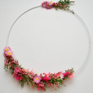 Pakket  42  - Witte ring met vrolijke kleuren.