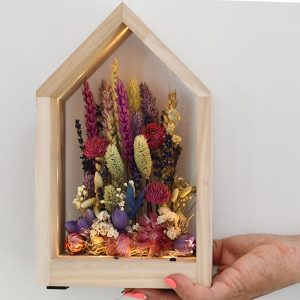 Pakket 55 -  Huisje met led en droogbloemen