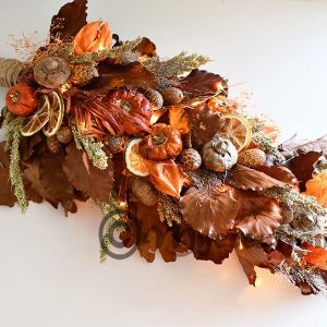 Pakket 28 :Guirlande met natuurlijke herfst droogmaterialen en led
