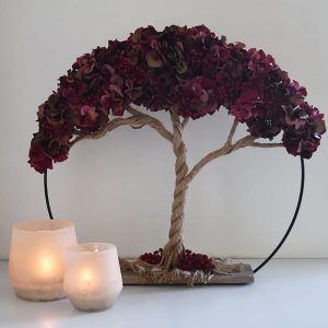 Pakket 35 : levensboom in staander met hortensia